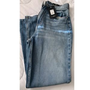 Very High Rise Mom Jeans